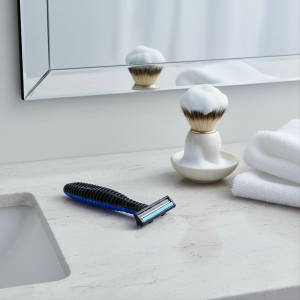Disposable Edged Razors Shaving Razor with Lubricating Strips for Hotel