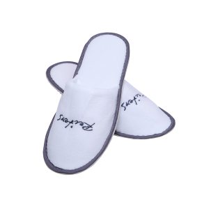 White Indoor Disposable Travel Slippers for Hotel Guests Economical