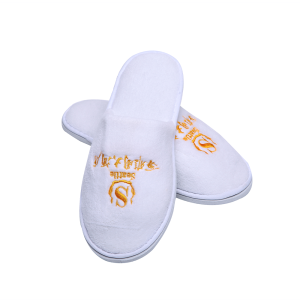 Wholesale Custom Disposable Warm Plush Hotel Slipper Soft & Portable